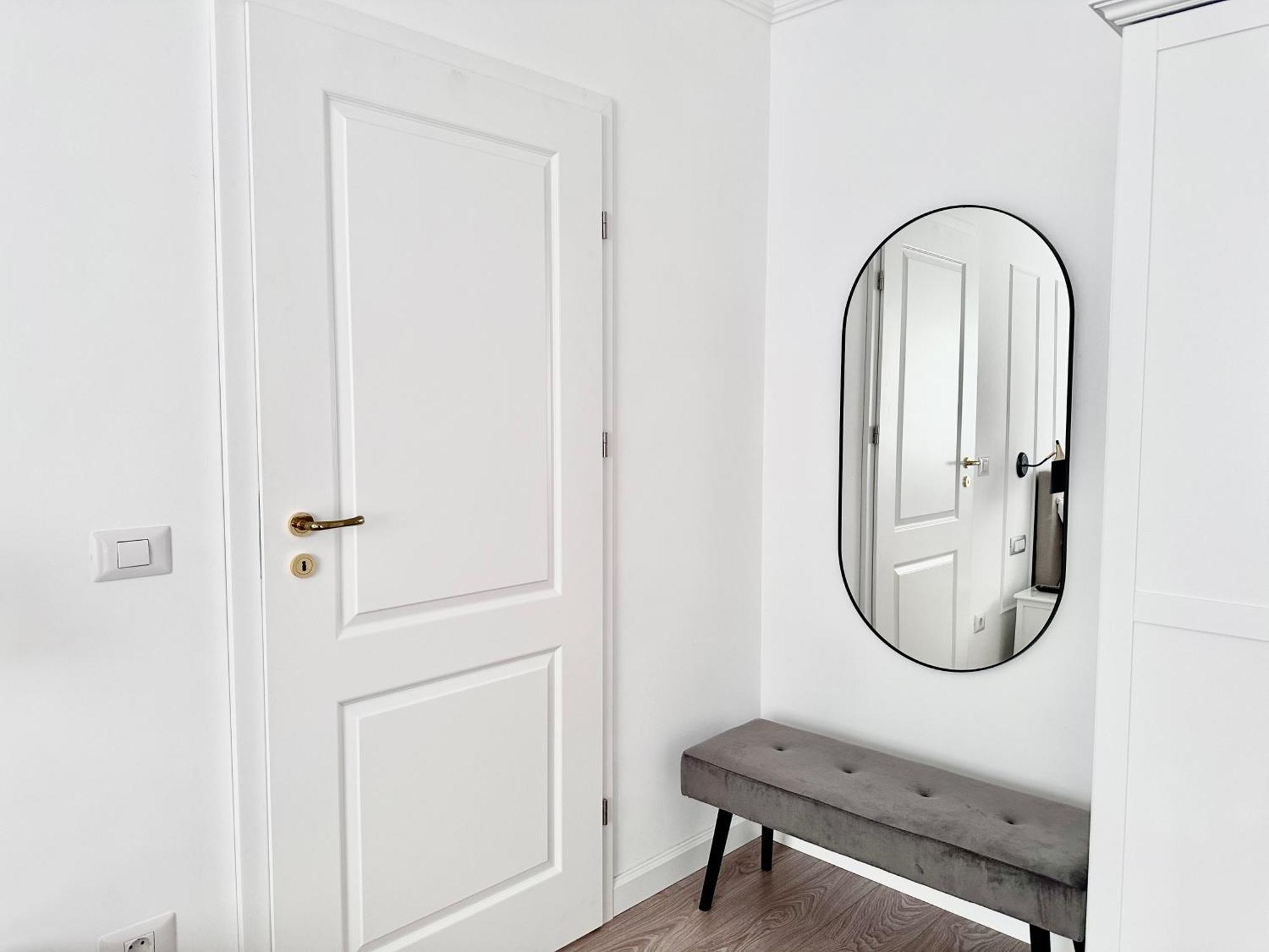 Central Spacious Apartment With Balcony - Alba Carolina Alba Iulia Extérieur photo